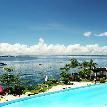 La Mirada Residence , Large 1 Bedroom Condo, Beaches , 3 Pools, Ocean Views, Fast Wifi, Netflix, Breakfast Included Lapu-Lapu City Oda fotoğraf